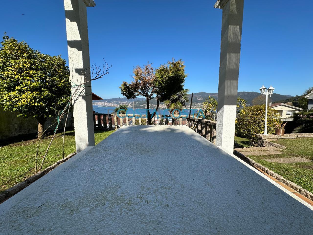 171085526059100008485_171084957979 Se vende terreno edificable con vistas al mar y a las Cies en Chapela, cerca de Vigo