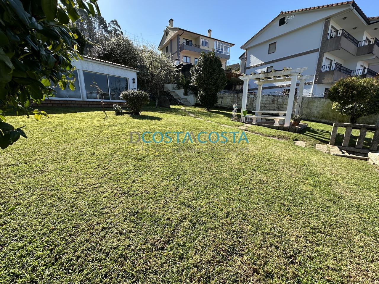 171085526228700008485_171085273507 Se vende terreno edificable con vistas al mar y a las Cies en Chapela, cerca de Vigo