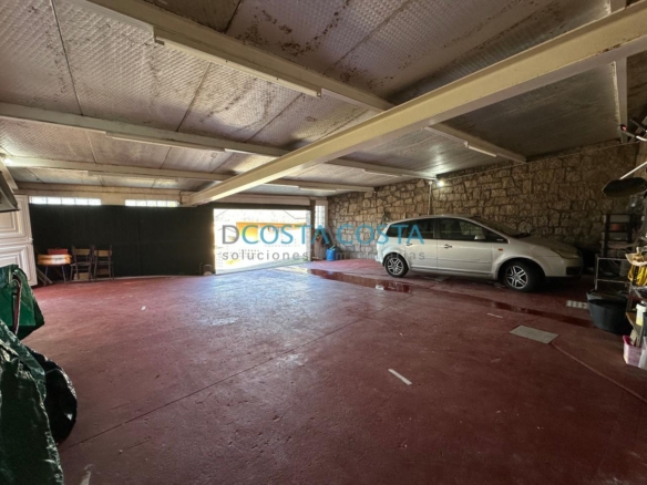 Se vende terreno edificable con vistas al mar y a las Cies en Chapela, cerca de Vigo