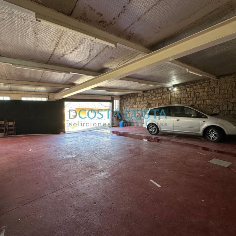 Se vende terreno edificable con vistas al mar y a las Cies en Chapela, cerca de Vigo