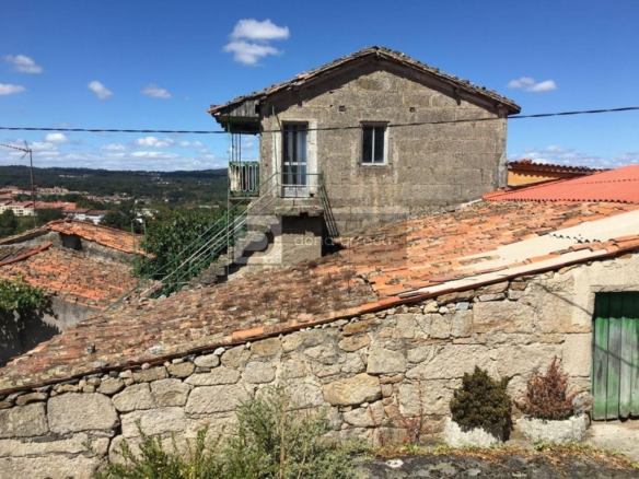 OPORTUNIDAD CASA PARA REFORMAR