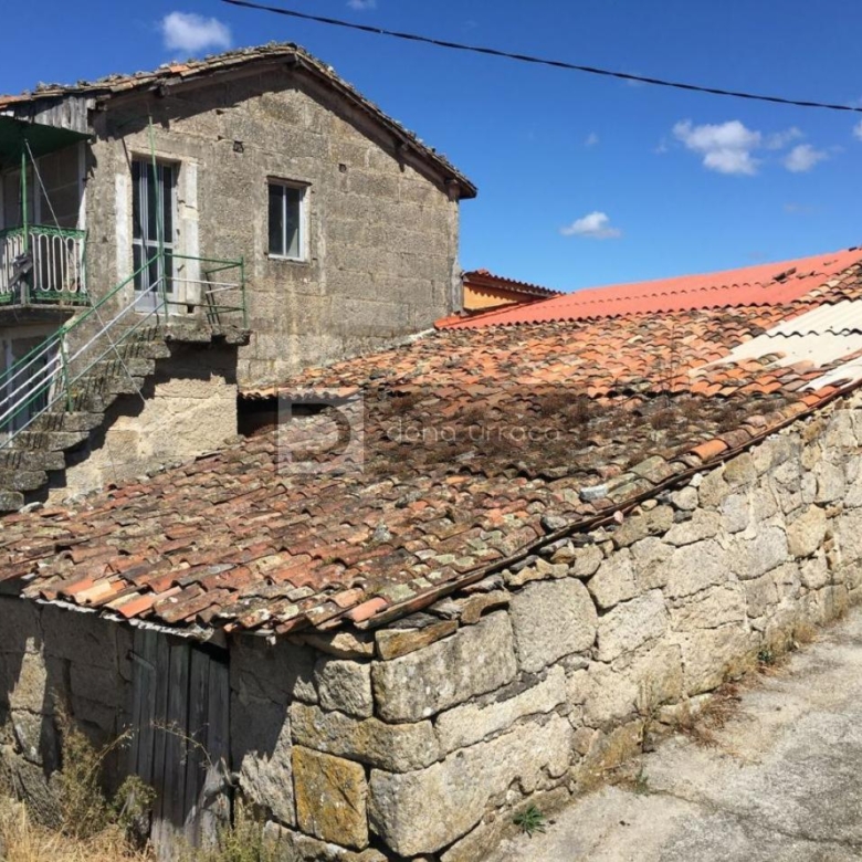OPORTUNIDAD CASA PARA REFORMAR