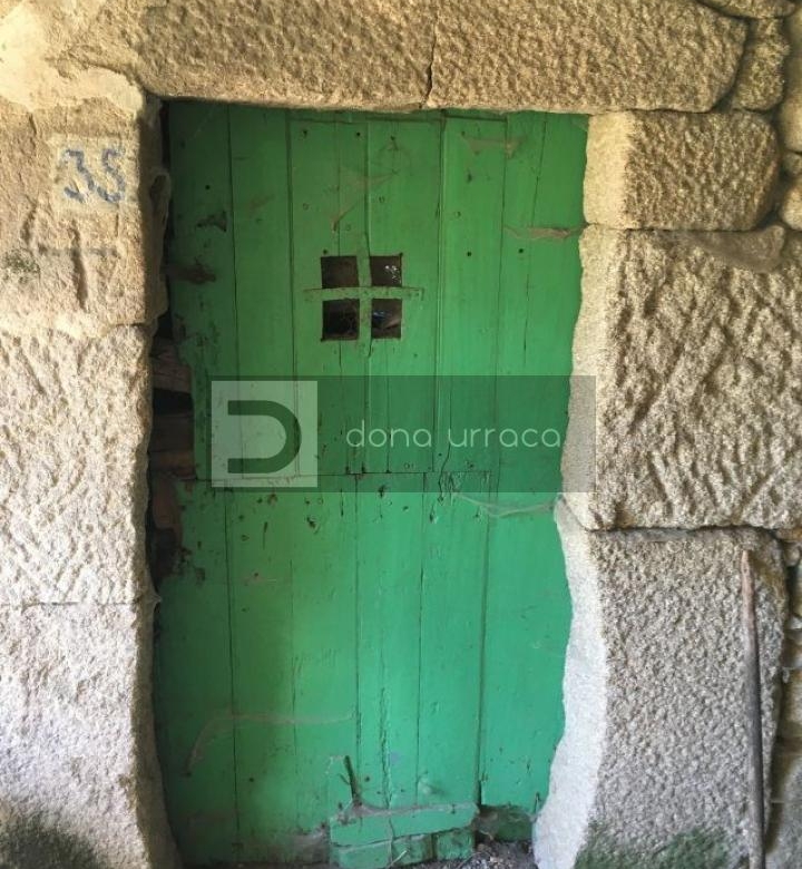 OPORTUNIDAD CASA PARA REFORMAR