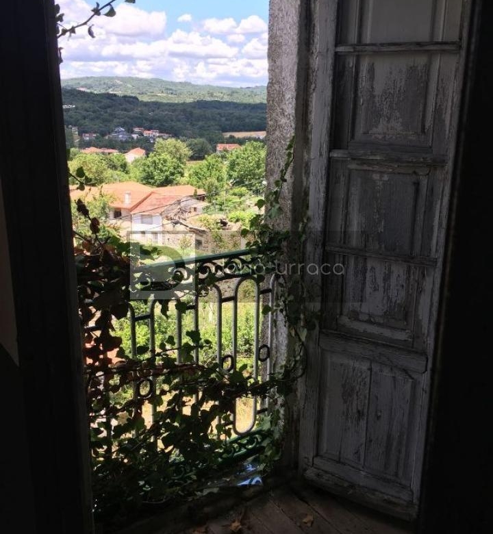 OPORTUNIDAD CASA PARA REFORMAR