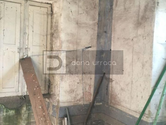 OPORTUNIDAD CASA PARA REFORMAR