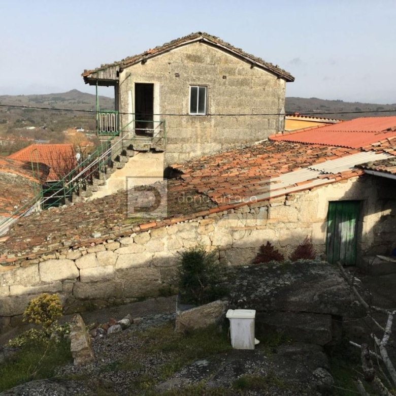OPORTUNIDAD CASA PARA REFORMAR