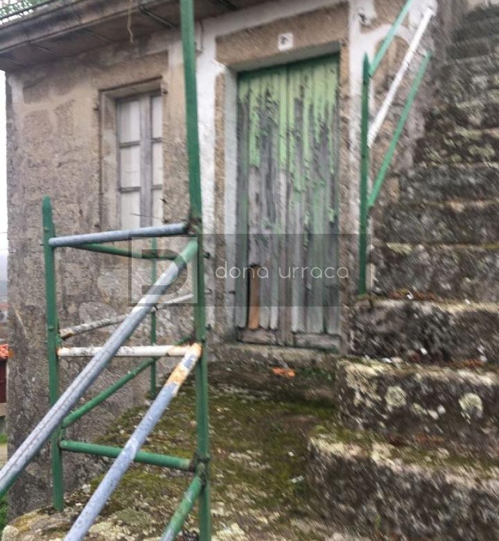 OPORTUNIDAD CASA PARA REFORMAR