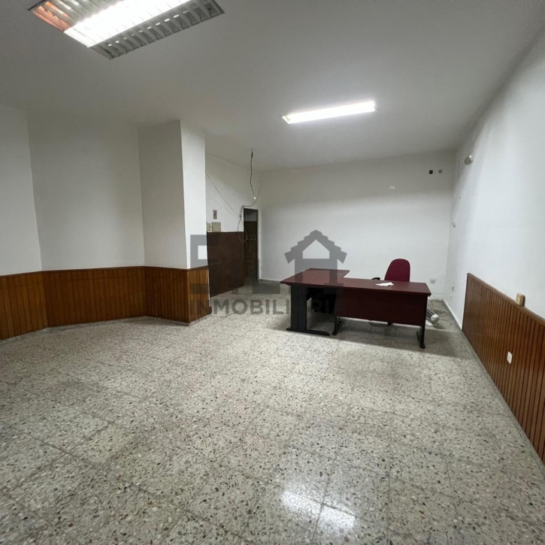 VENTA LOCAL EN GALERÍAS AVDA. HABANA