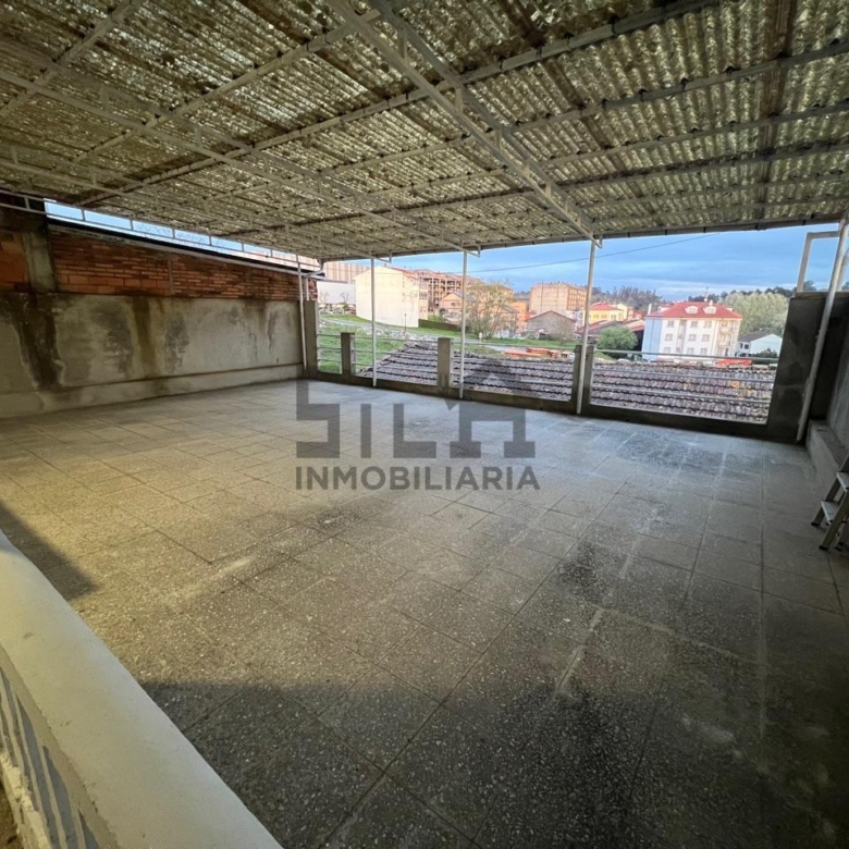 VENTA CASA EN O CARBALLIÑO