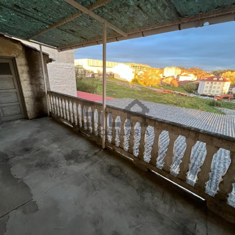 VENTA CASA EN O CARBALLIÑO