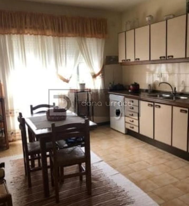 ESPECTACULAR CASA EN LOBIOS