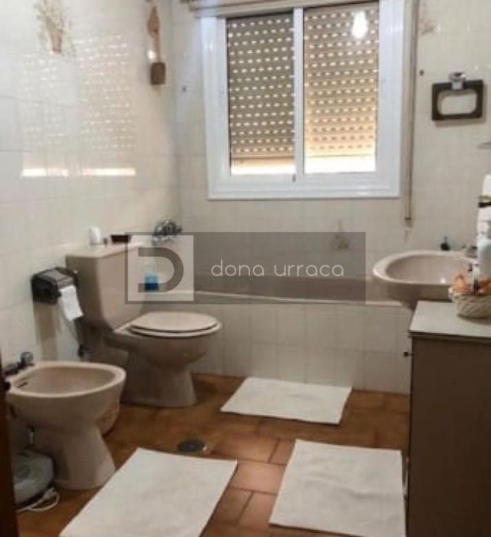 ESPECTACULAR CASA EN LOBIOS