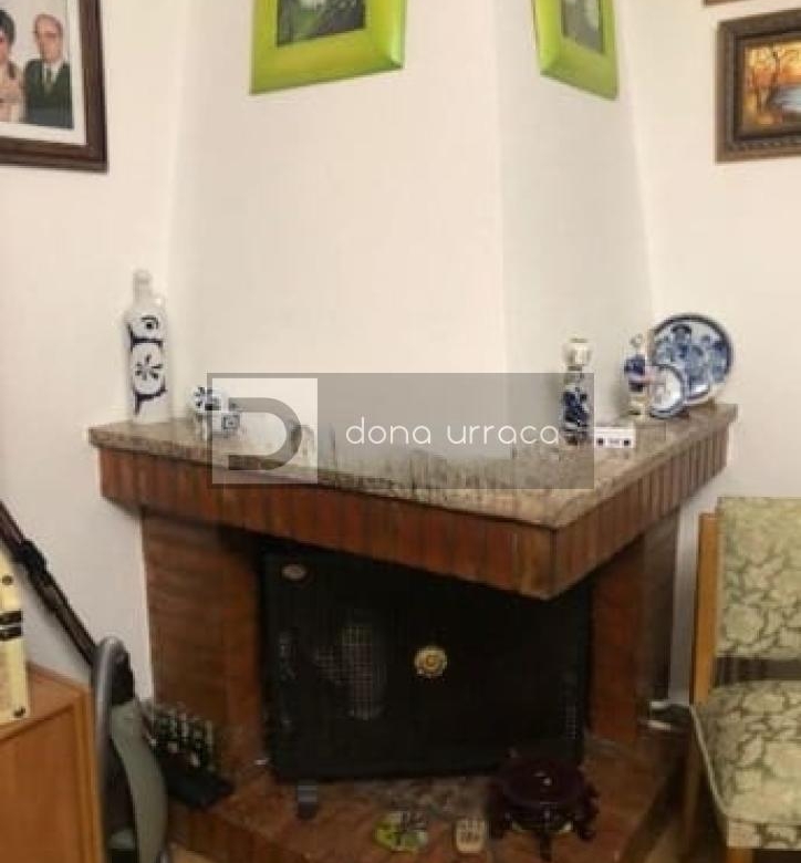 ESPECTACULAR CASA EN LOBIOS