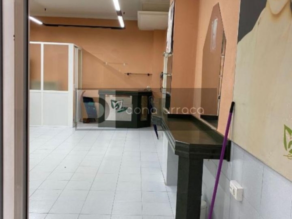Alquiler de Local en calle Cabeza de Manzaneda ANTES PELUQUERIA