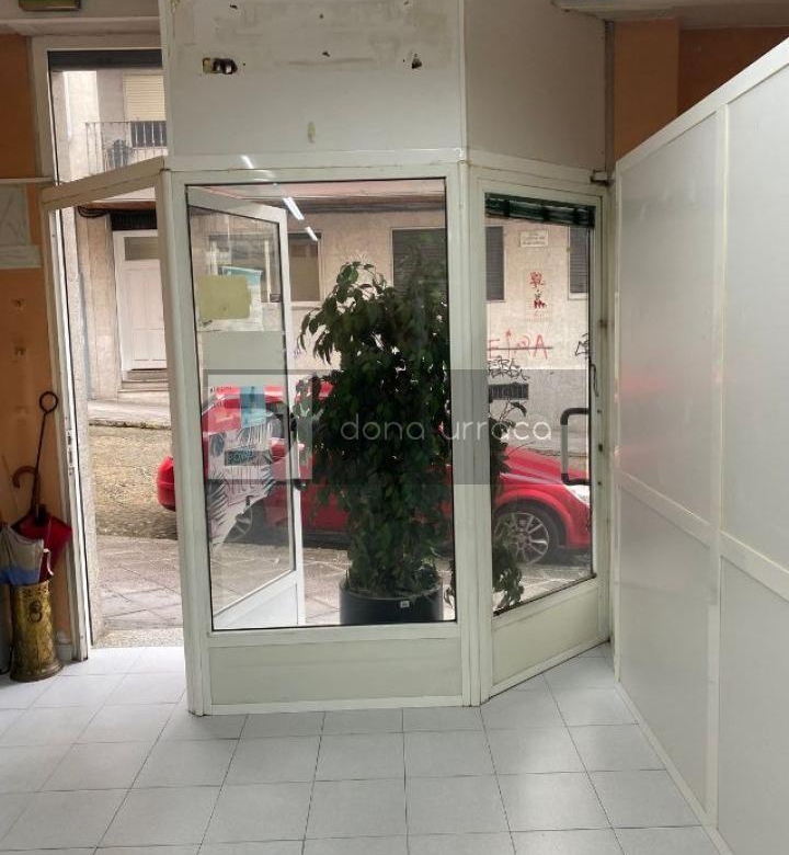 Alquiler de Local en calle Cabeza de Manzaneda ANTES PELUQUERIA