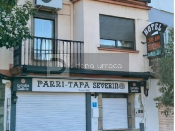 Alquiler de Local en avenida de Buenos Aires BAR/RESTAURANTE