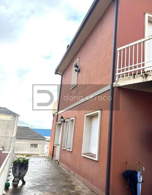 VENTA DE CASA EN VILANOVA