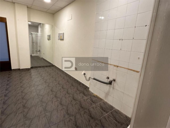 Local comercial en alquiler en Residencia