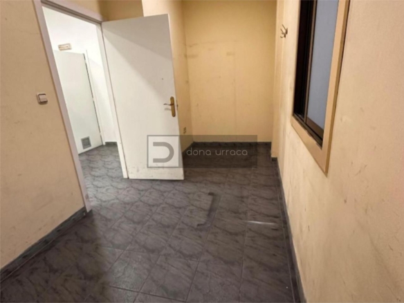 Local comercial en alquiler en Residencia