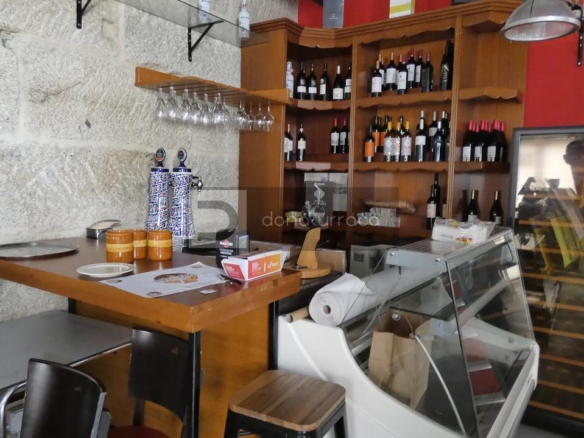 TRASPASO DE TIENDA DE CONVENIENCIA MUY COMERCIAL