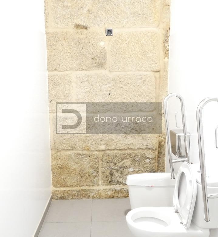 TRASPASO DE TIENDA DE CONVENIENCIA MUY COMERCIAL