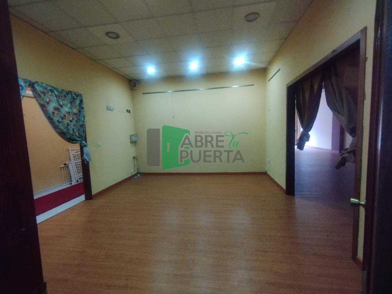 171639084944000025792_171638939009 LOCAL COMERCIAL EN ALQUILER