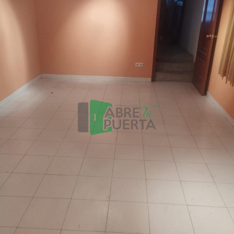 LOCAL COMERCIAL EN ALQUILER