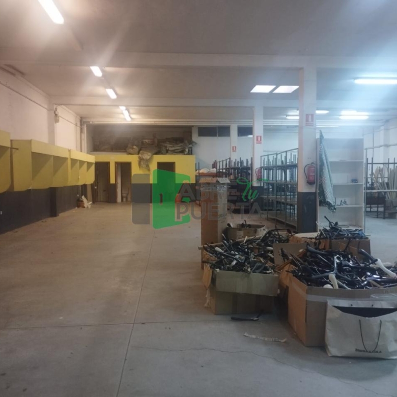 LOCAL COMERCIAL EN ALQUILER