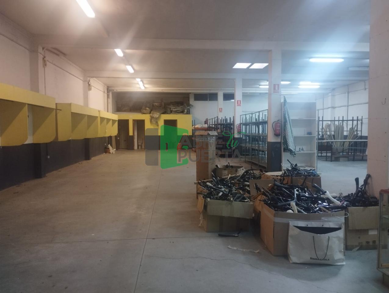171639085536300025792_171638938341 LOCAL COMERCIAL EN ALQUILER