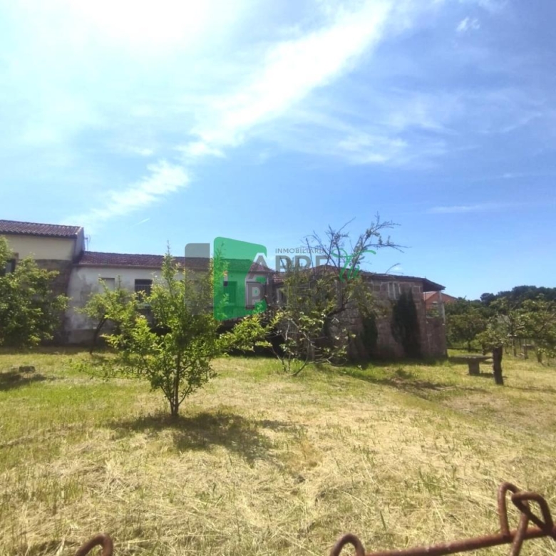 CASA A REFORMAR