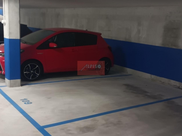 Plaza para coche en Ourense
