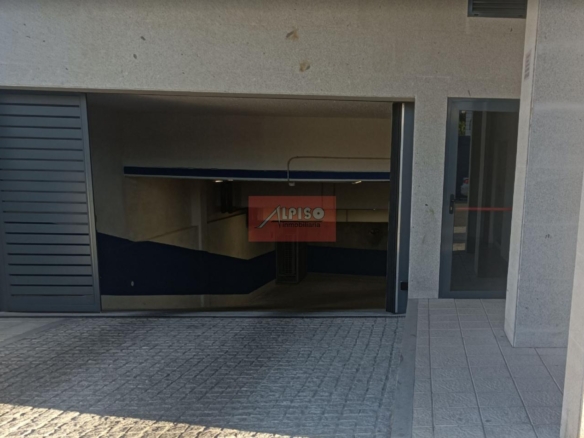 Plaza para coche en Ourense