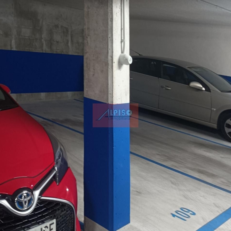 Plaza para coche en Ourense