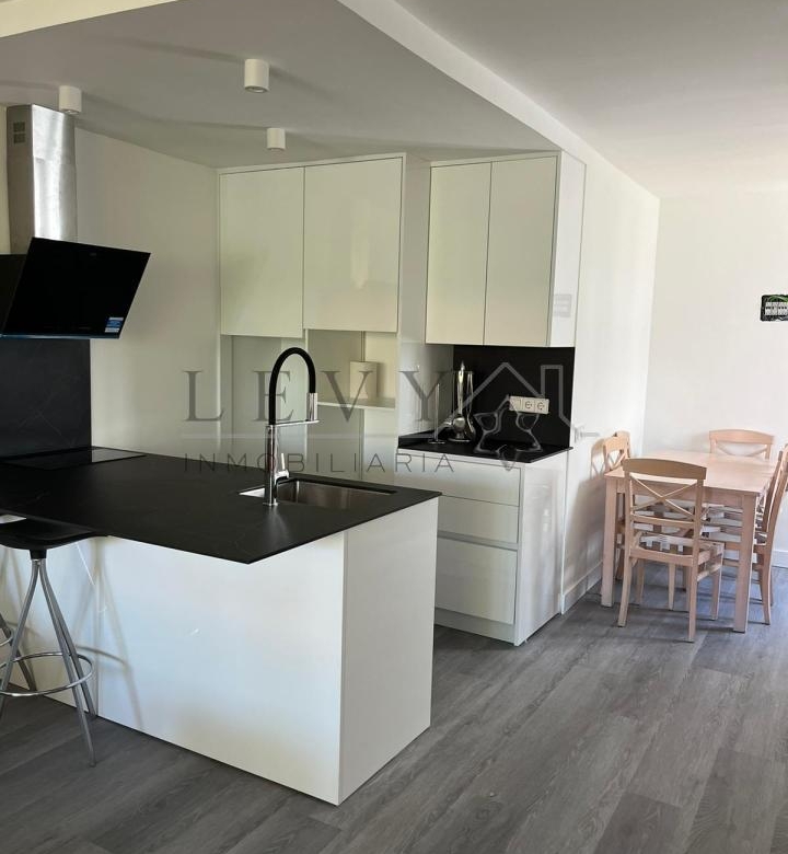 Fantastico piso en puerto Banus