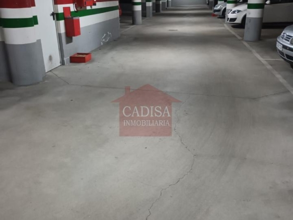 GARAJE EN VENTA JUNTO ZONA CEMENTERIO. REF 4035