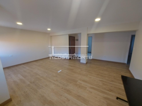 Moderno Piso en Venta en Zona Céntrica de Cee.