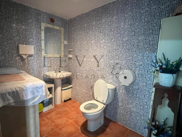 Fantastica inversión dos locales en el centro de Málaga