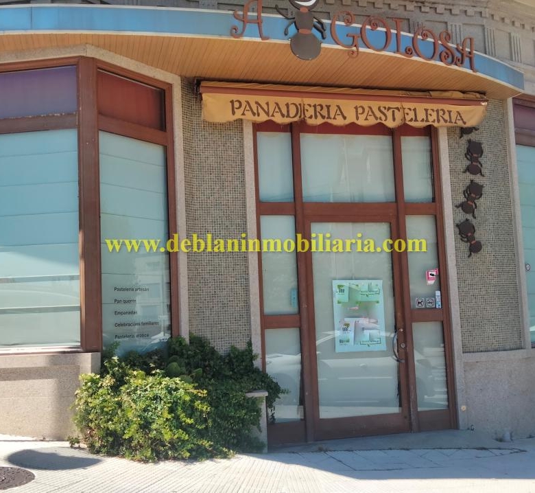 SE ALQUILA / VENDE LOCAL COMERCIAL DE 131m2 EN CANGAS
