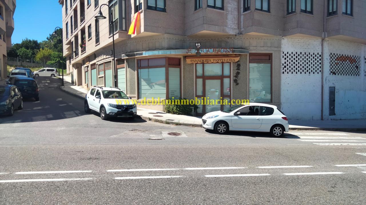 172044642716900026027_172044590364 SE ALQUILA / VENDE LOCAL COMERCIAL DE 131m2 EN CANGAS