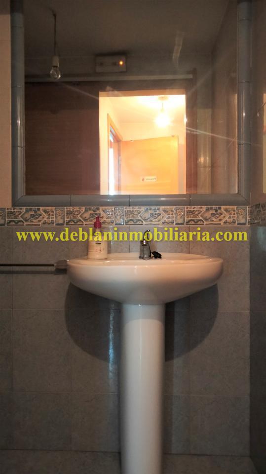 172044643193900026027_172044591981 SE ALQUILA / VENDE LOCAL COMERCIAL DE 131m2 EN CANGAS
