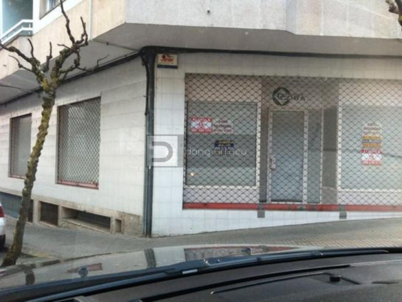A Carballeira – Rúa Nicomedes Pastor Díaz Alquiler local