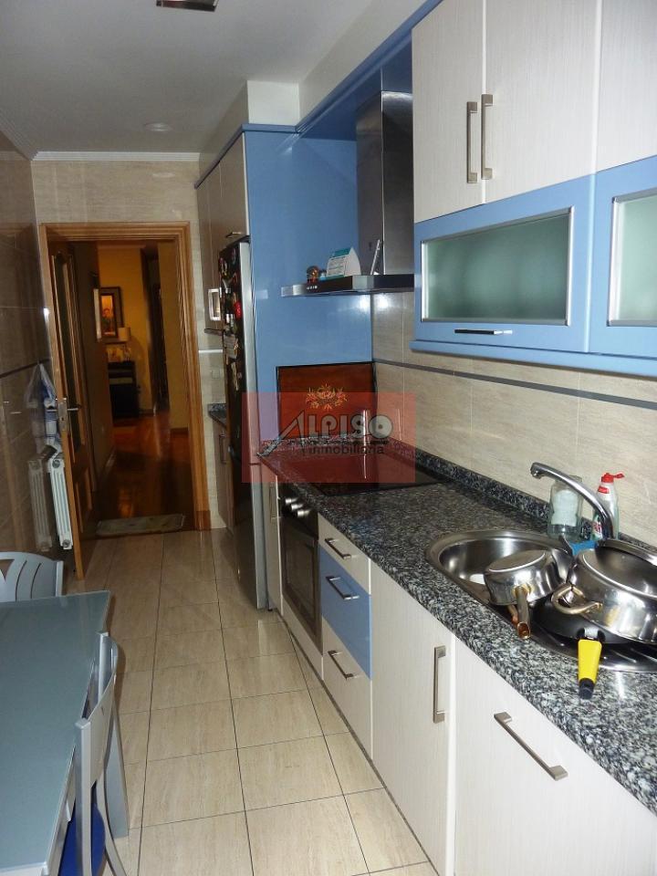 172132537002100155869_172130245811 Piso en Ourense