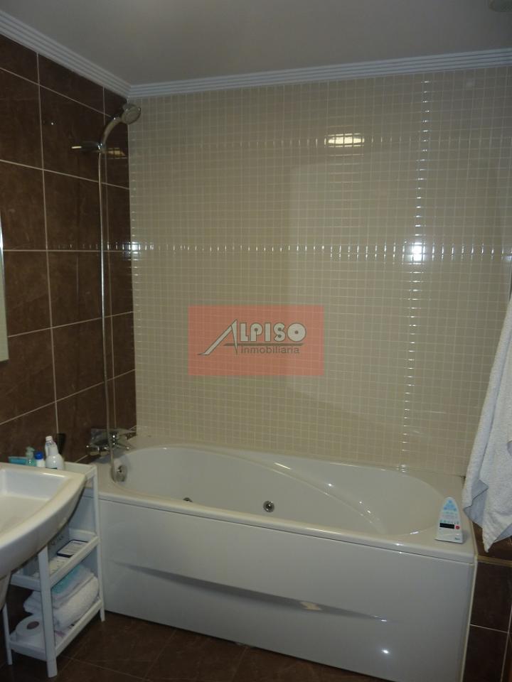 172132537747100155869_172130246470 Piso en Ourense