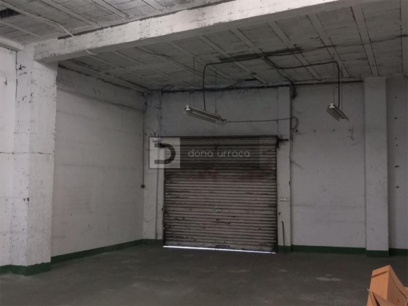 Local comercial en alquiler en Centro