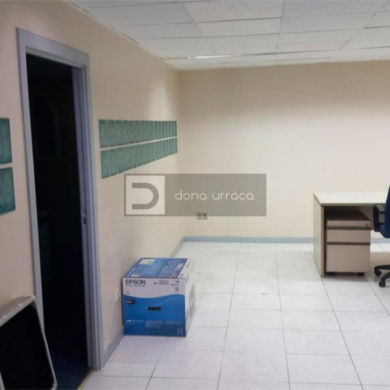Local comercial en alquiler en Centro