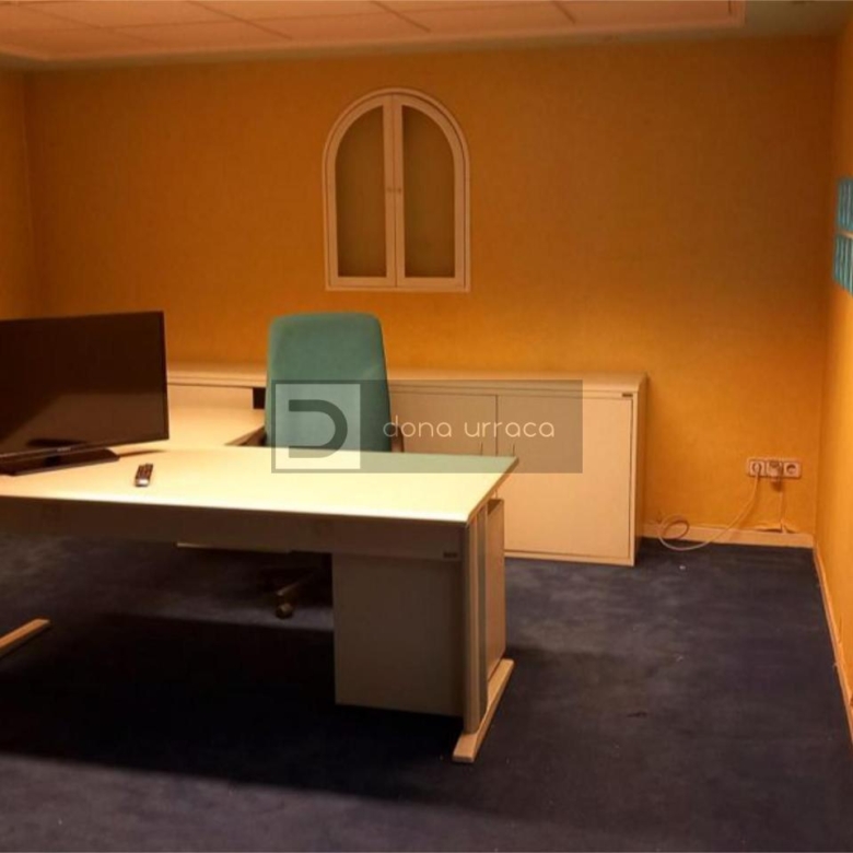 Local comercial en alquiler en Centro