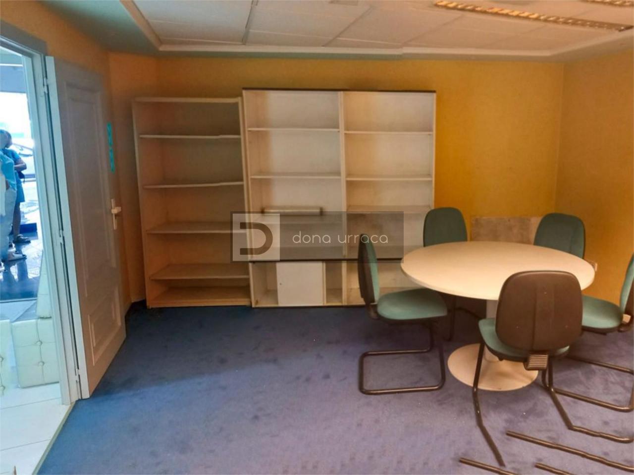 Local comercial en alquiler en Centro