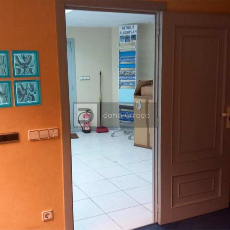 Local comercial en alquiler en Centro