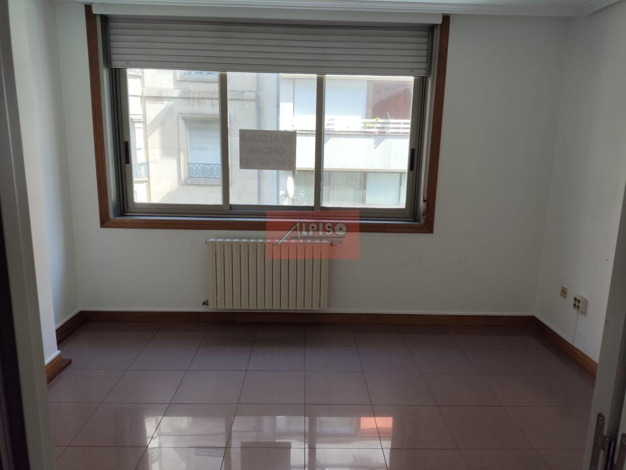 172501691913100026237_172501688216 Alquiler oficina Centro