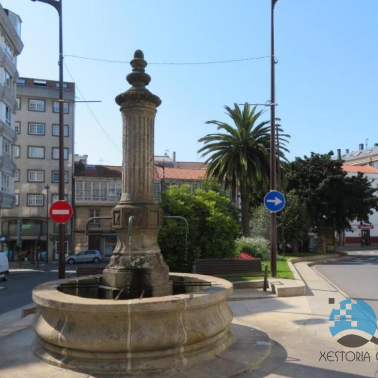 BAJO CENTRICO EN CARBALLO